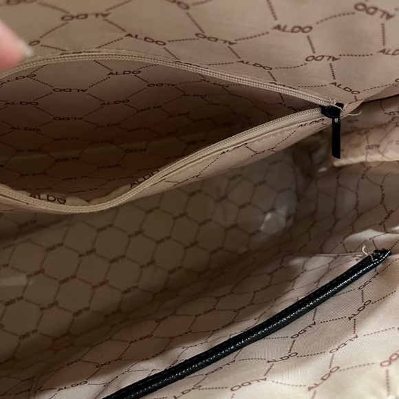 **🛍️⭐️SALE ALDO graffiti shoulder bag** - Picture 3 of 6